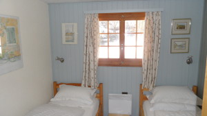 Twin bedroom
